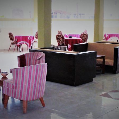 Badala Park Hotel Коту Екстер'єр фото