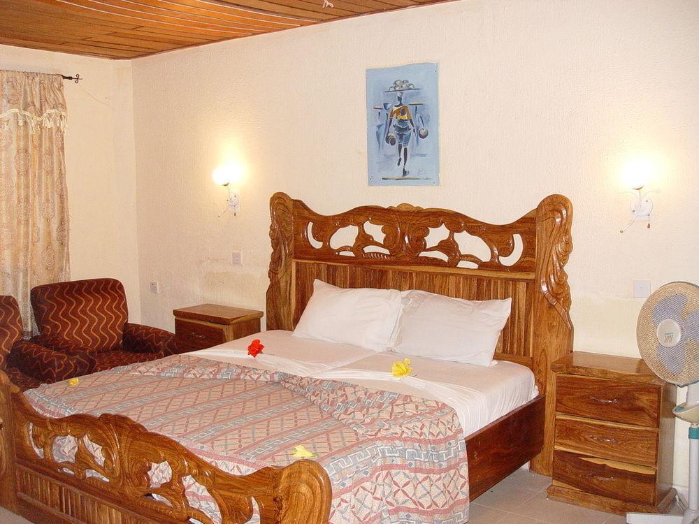 Badala Park Hotel Коту Екстер'єр фото