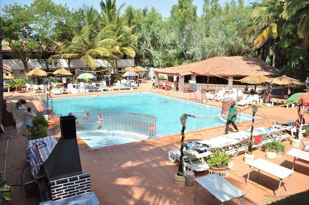 Badala Park Hotel Коту Екстер'єр фото