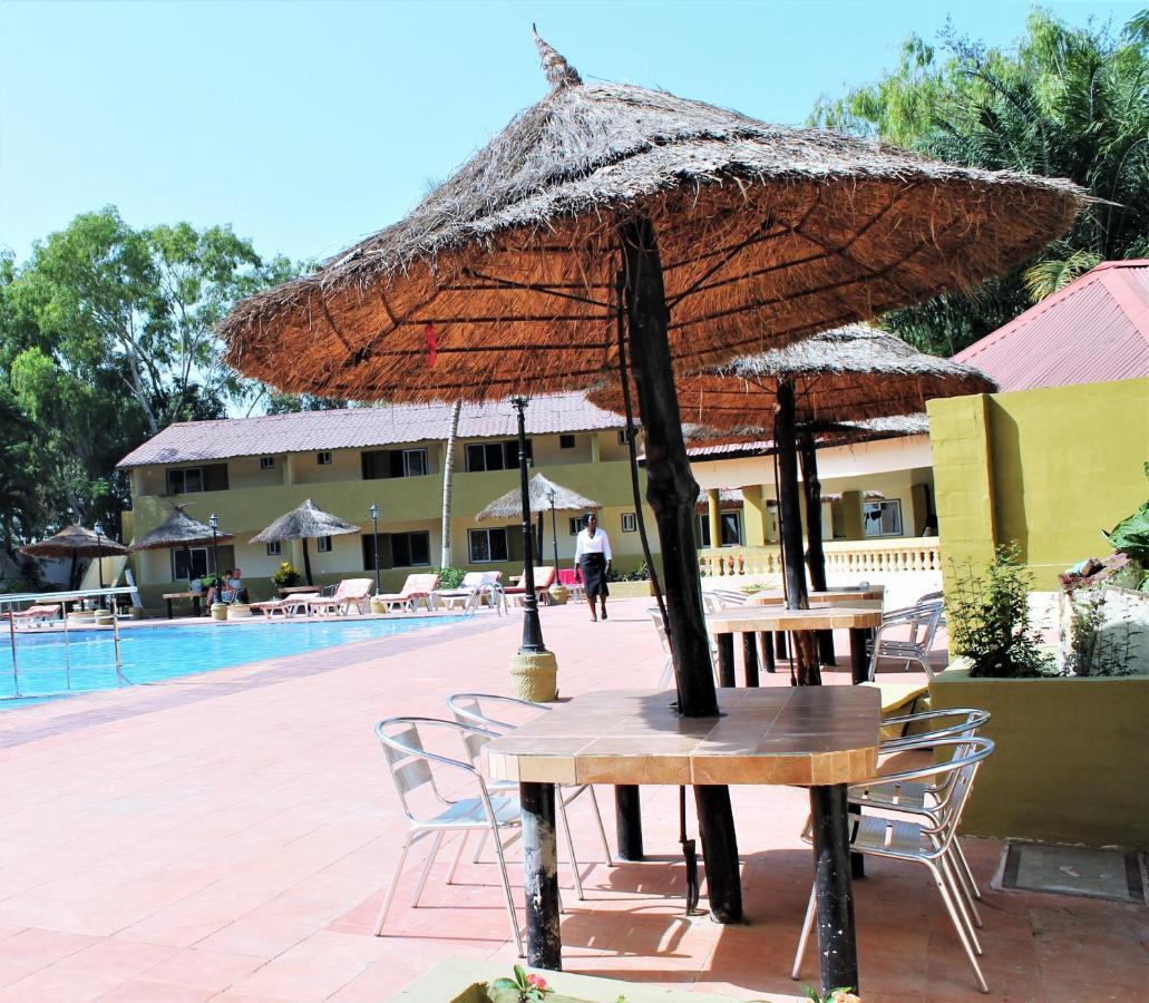 Badala Park Hotel Коту Екстер'єр фото